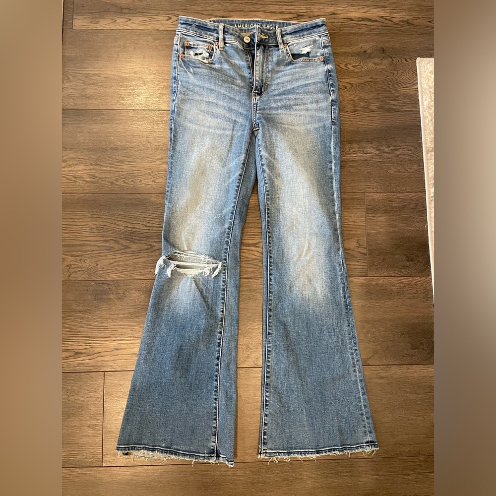 Women’s American Eagle Jeans